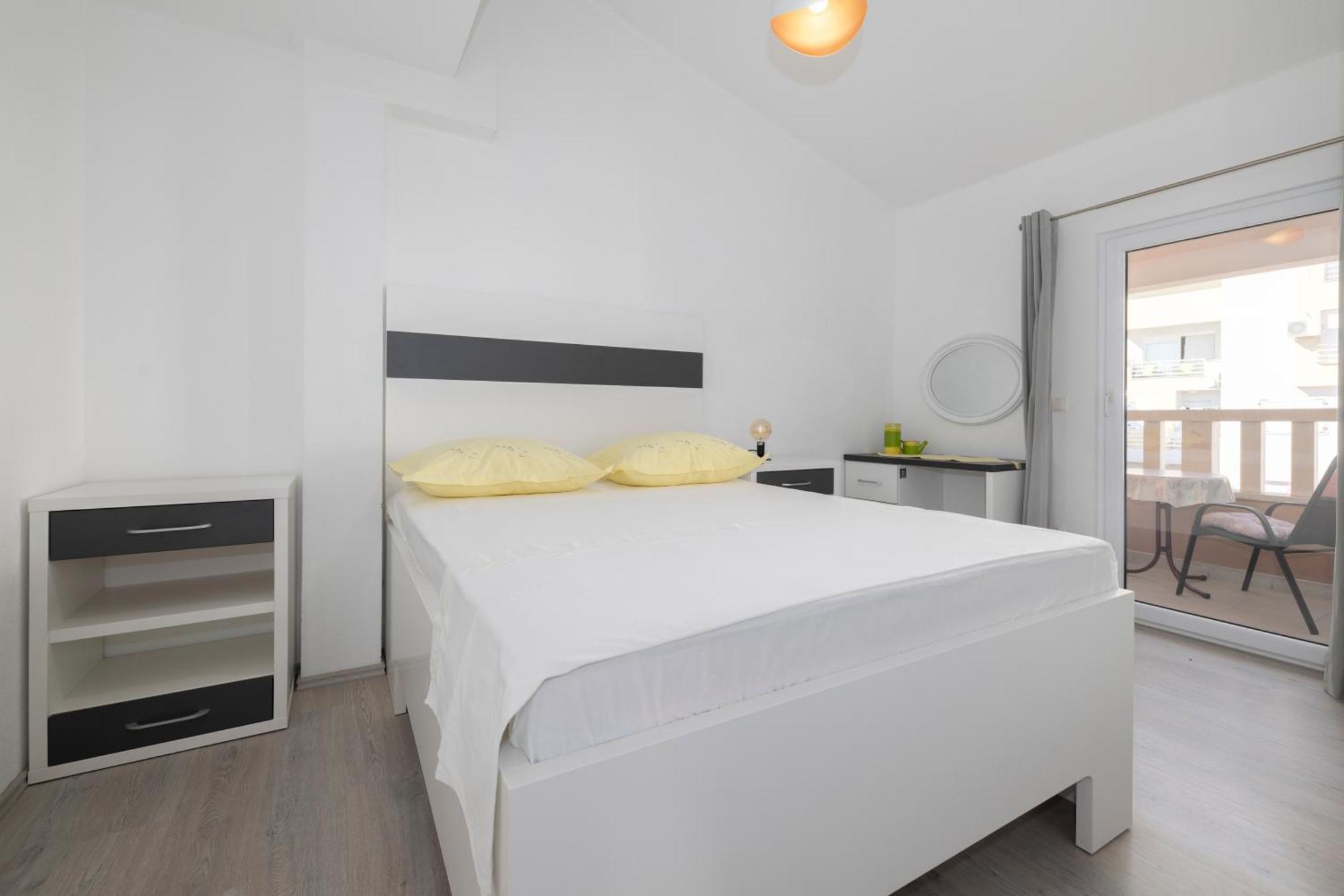 Apartments Livira Makarska Exterior foto
